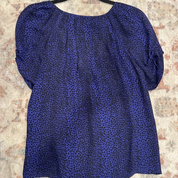 Joie Blouse | Blue Leopard Print 100% Silk Puff Sleeve Too – Size Small - Picture 4 of 6